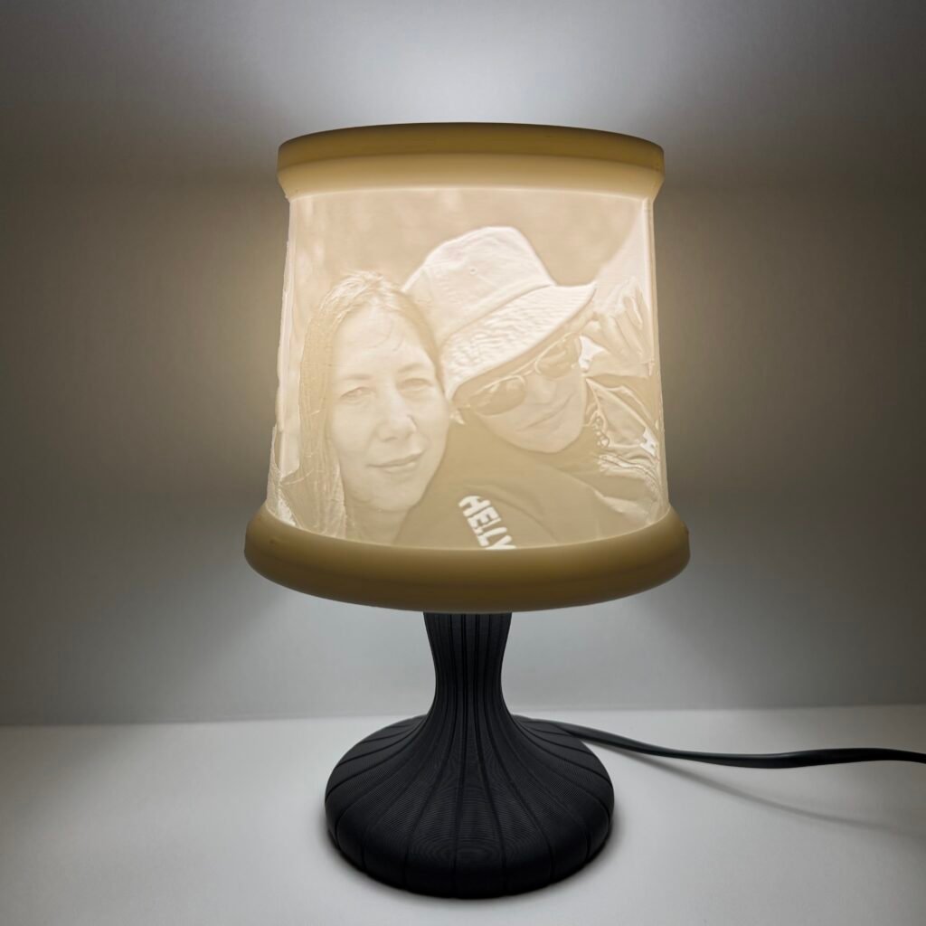 Personalizēta galda lampa – galvenais skats