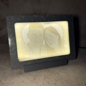 Gaismas bilde sirdī 10x15mm pelēkā cristal rāmītī ar LED