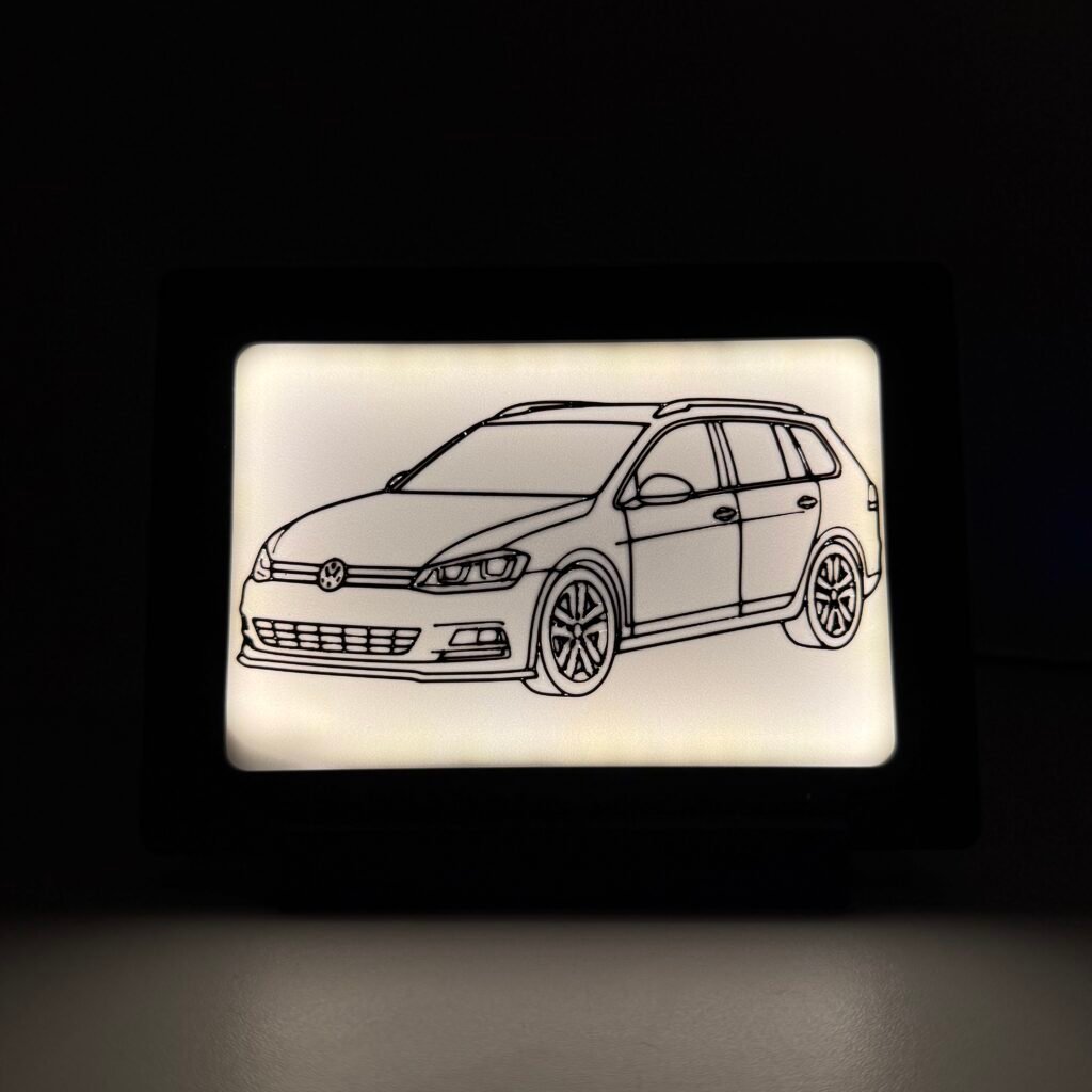 VW Golf 7 Variant LED Auto Line Art ar ieslēgtu LED apgaismojumu